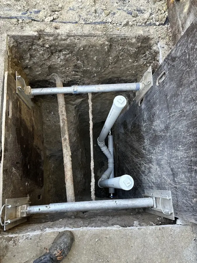 Experienced plumber completing Drain Cleaning work in Kings Point